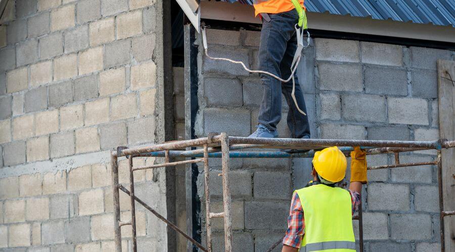 Expert Emergency Roof Repairs services in Harrisburg, IL